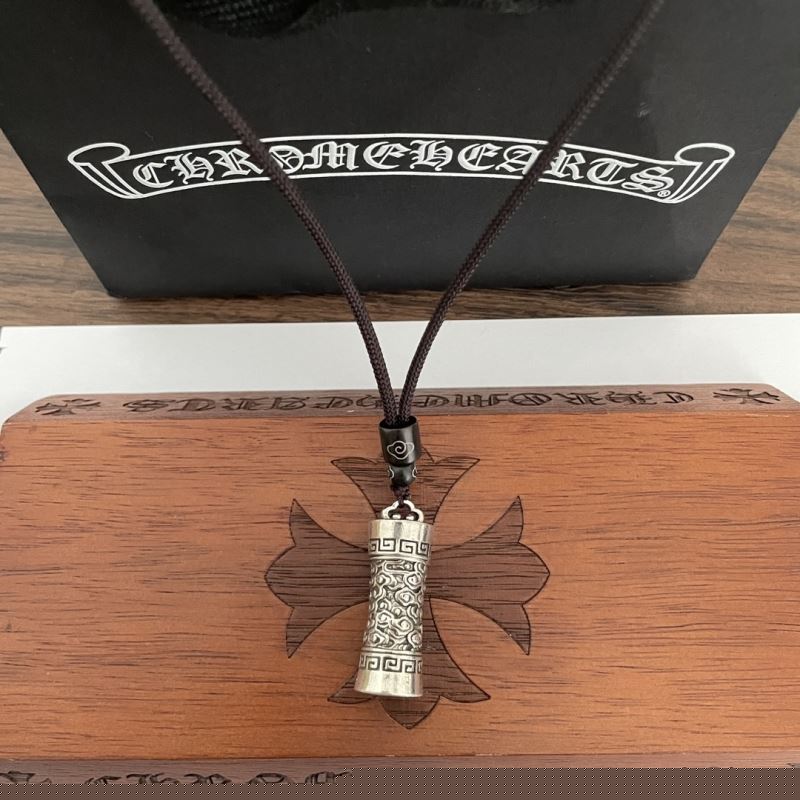 Ch**me He**ts necklaces